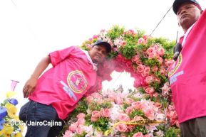Multitudinaria procesión marca el retorno de Santo Domingo de Guzmán a Las Sierritas