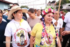 Multitudinaria procesión marca el retorno de Santo Domingo de Guzmán a Las Sierritas