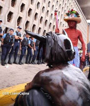 Multitudinaria procesión marca el retorno de Santo Domingo de Guzmán a Las Sierritas