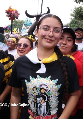 Multitudinaria procesión marca el retorno de Santo Domingo de Guzmán a Las Sierritas