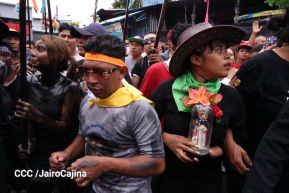 Multitudinaria procesión marca el retorno de Santo Domingo de Guzmán a Las Sierritas