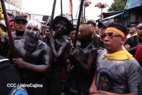 Multitudinaria procesión marca el retorno de Santo Domingo de Guzmán a Las Sierritas