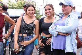 Multitudinaria procesión marca el retorno de Santo Domingo de Guzmán a Las Sierritas