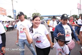 Multitudinaria procesión marca el retorno de Santo Domingo de Guzmán a Las Sierritas