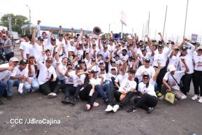 Multitudinaria procesión marca el retorno de Santo Domingo de Guzmán a Las Sierritas