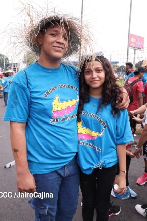 Multitudinaria procesión marca el retorno de Santo Domingo de Guzmán a Las Sierritas