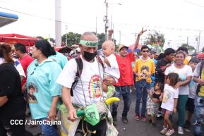 Multitudinaria procesión marca el retorno de Santo Domingo de Guzmán a Las Sierritas