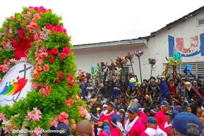 Multitudinaria procesión marca el retorno de Santo Domingo de Guzmán a Las Sierritas