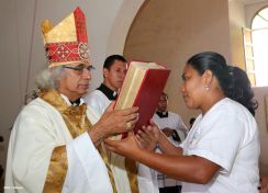 Cardenal Leopoldo Brenes participa de Encuentro Anual de Catequistas