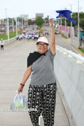 Entregamos a las familias nicaragüenses Paso a Desnivel Comandante Julio Buitrago Urroz