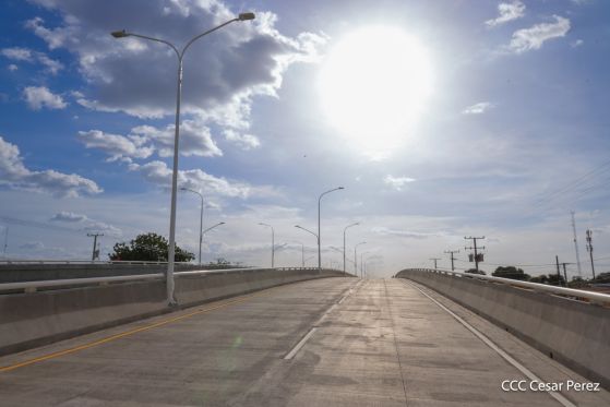 Entregamos a las familias nicaragüenses Paso a Desnivel Comandante Julio Buitrago Urroz