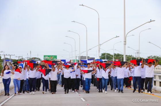 Entregamos a las familias nicaragüenses Paso a Desnivel Comandante Julio Buitrago Urroz