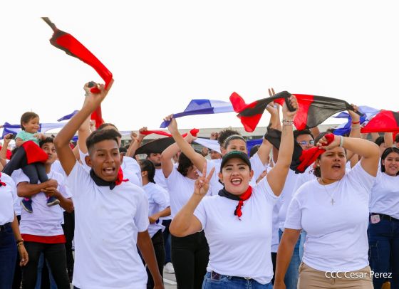 Entregamos a las familias nicaragüenses Paso a Desnivel Comandante Julio Buitrago Urroz