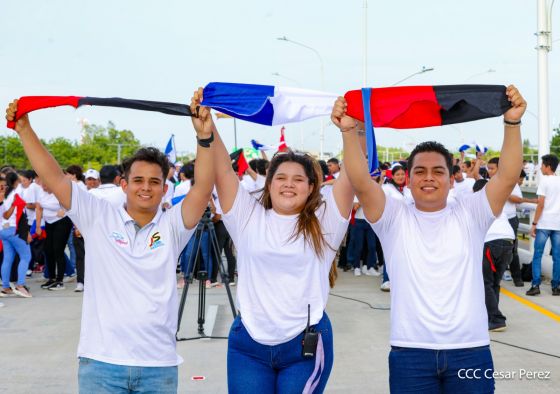 Entregamos a las familias nicaragüenses Paso a Desnivel Comandante Julio Buitrago Urroz
