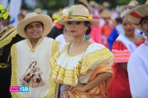 Gran Baile del Huipil en la Plaza Soberanía en Managua