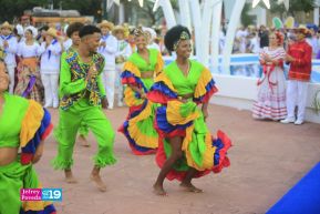 Gran Baile del Huipil en la Plaza Soberanía en Managua