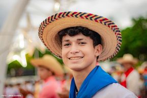 Gran Baile del Huipil en la Plaza Soberanía en Managua