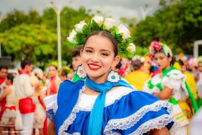 Gran Baile del Huipil en la Plaza Soberanía en Managua