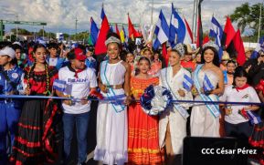 Gobierno de Rosario y Daniel entregan a las familias Primer Tramo de la Pista Héroes de La Insurrección