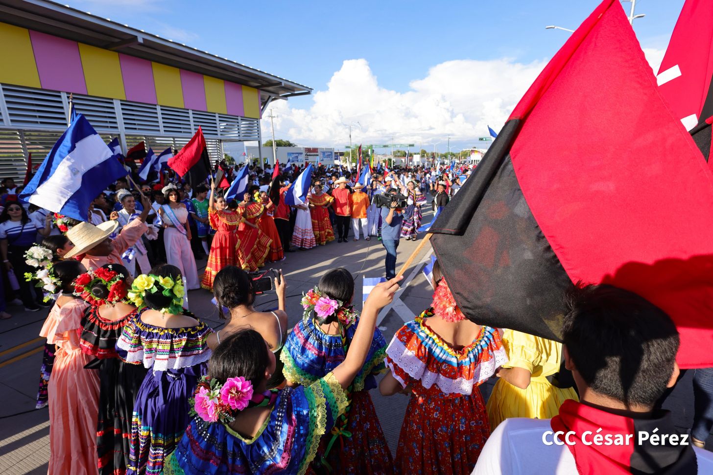 Gobierno de Rosario y Daniel entregan a las familias Primer Tramo de la Pista Héroes de La Insurrección