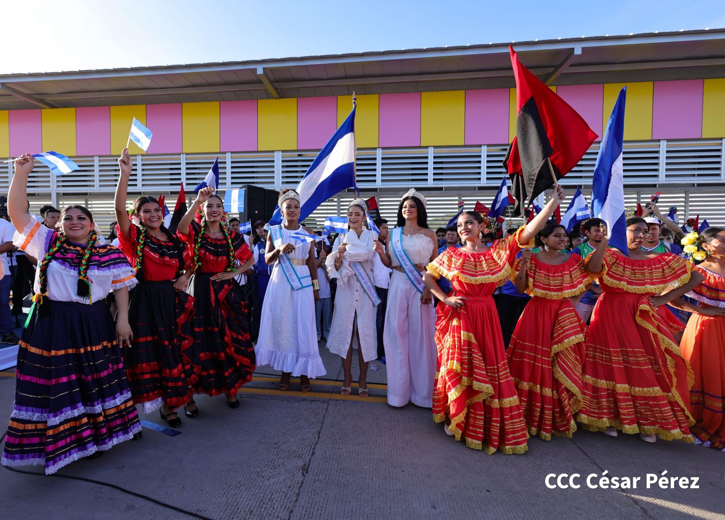 Gobierno de Rosario y Daniel entregan a las familias Primer Tramo de la Pista Héroes de La Insurrección