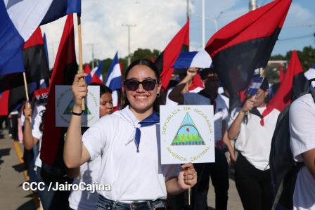 Gobierno de Rosario y Daniel entregan a las familias Primer Tramo de la Pista Héroes de La Insurrección
