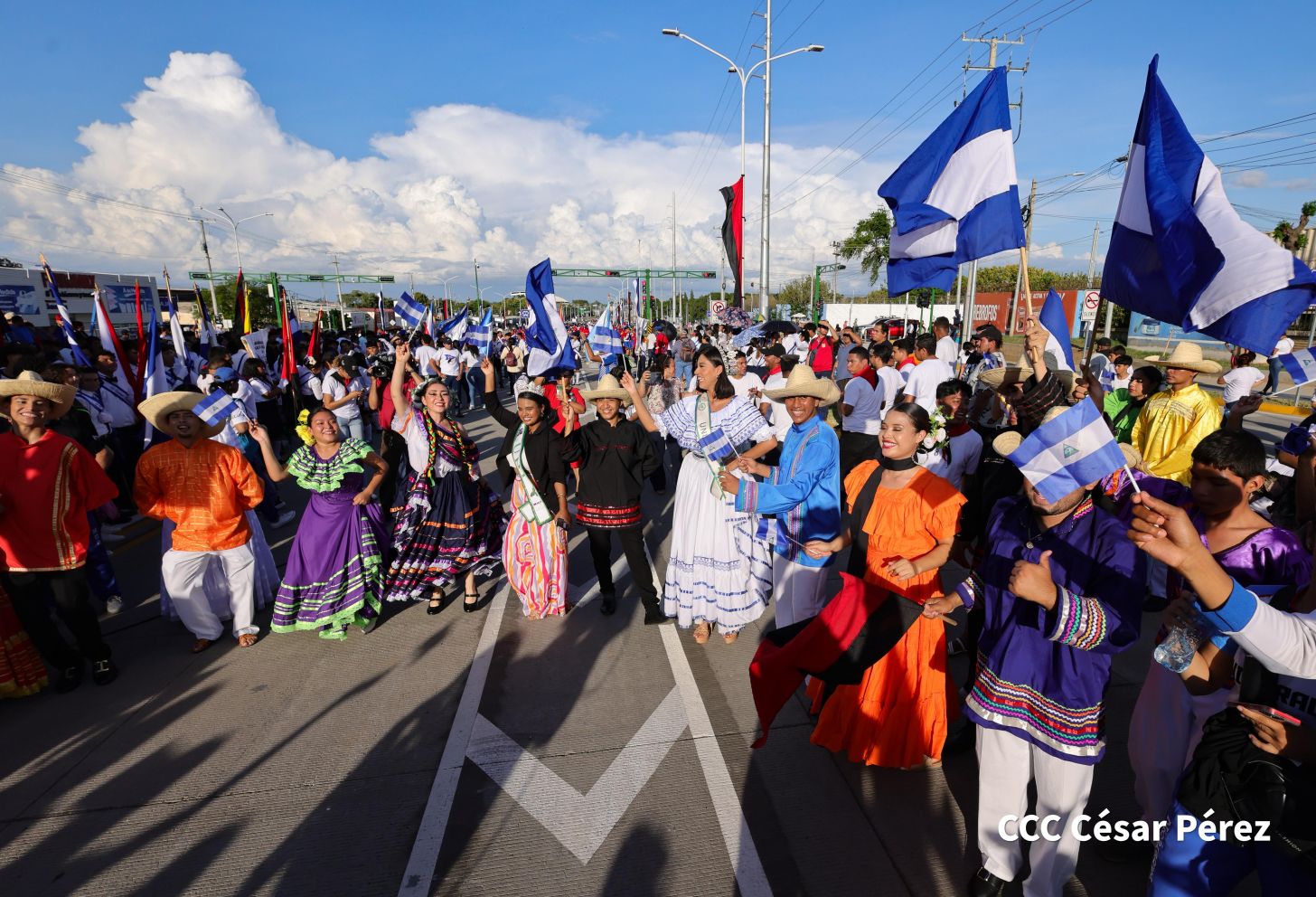 Gobierno de Rosario y Daniel entregan a las familias Primer Tramo de la Pista Héroes de La Insurrección