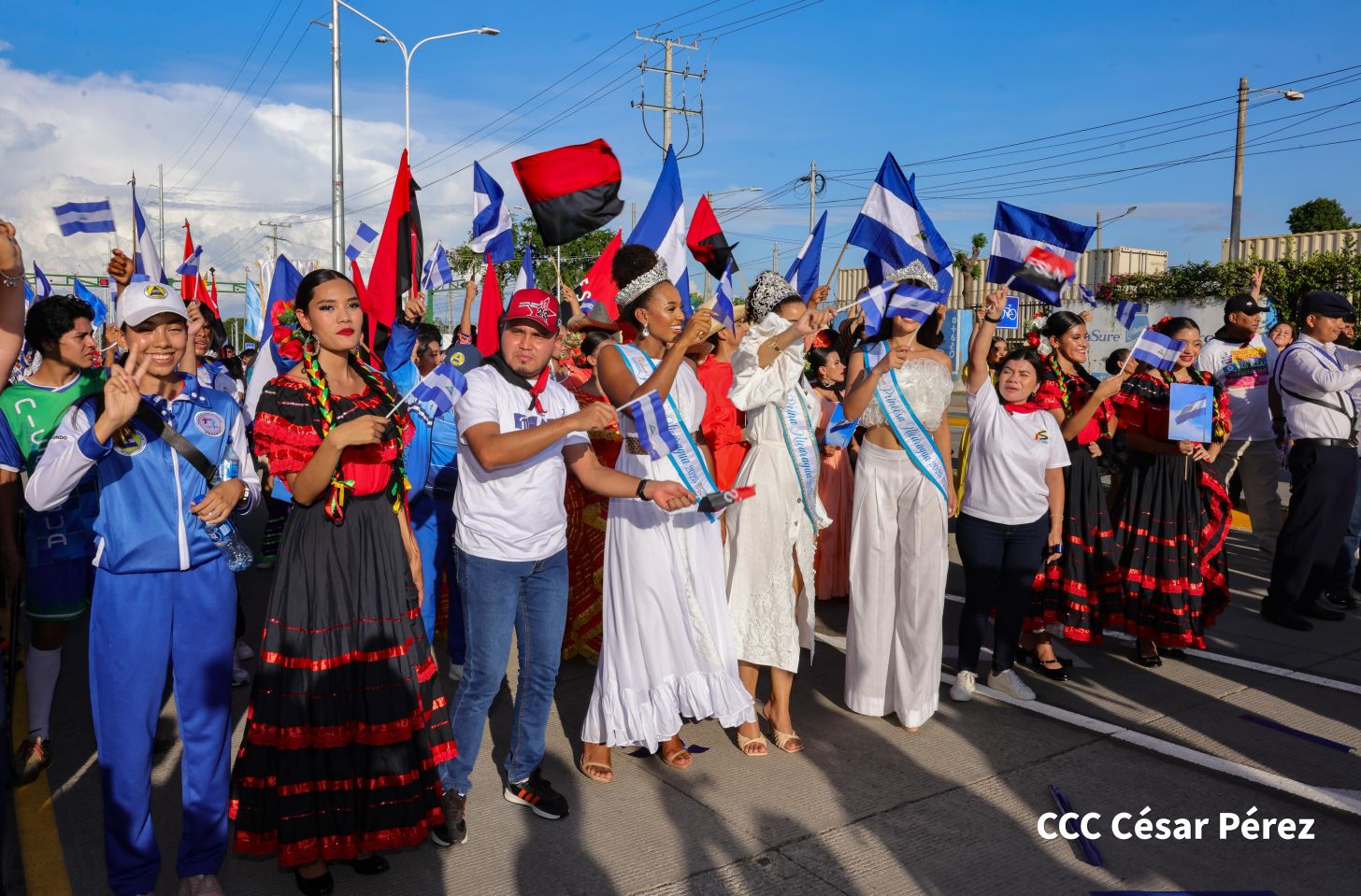 Gobierno de Rosario y Daniel entregan a las familias Primer Tramo de la Pista Héroes de La Insurrección