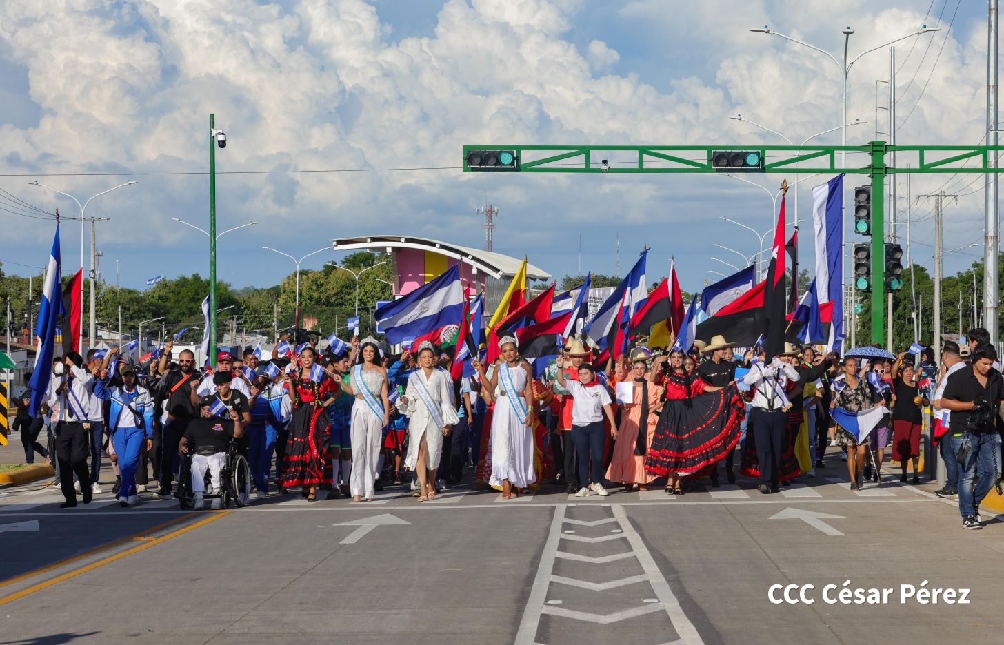 Gobierno de Rosario y Daniel entregan a las familias Primer Tramo de la Pista Héroes de La Insurrección