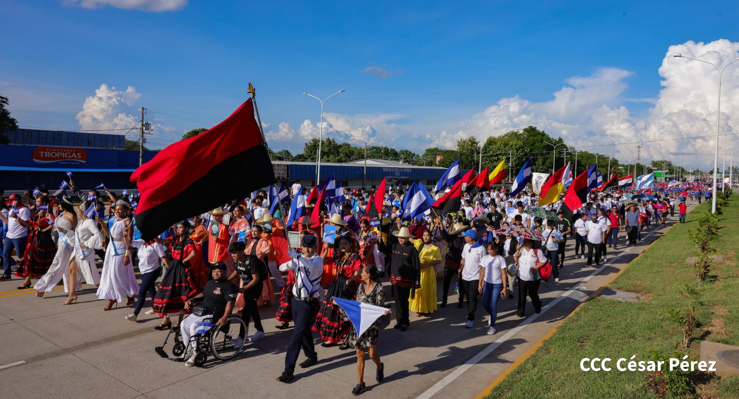 Gobierno de Rosario y Daniel entregan a las familias Primer Tramo de la Pista Héroes de La Insurrección