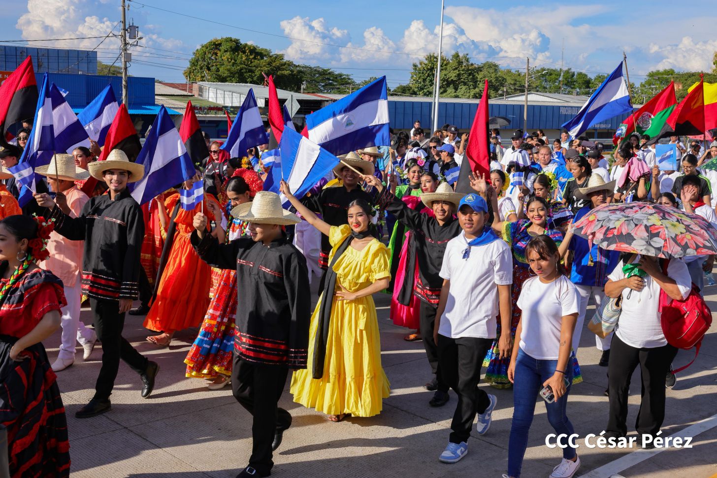 Gobierno de Rosario y Daniel entregan a las familias Primer Tramo de la Pista Héroes de La Insurrección