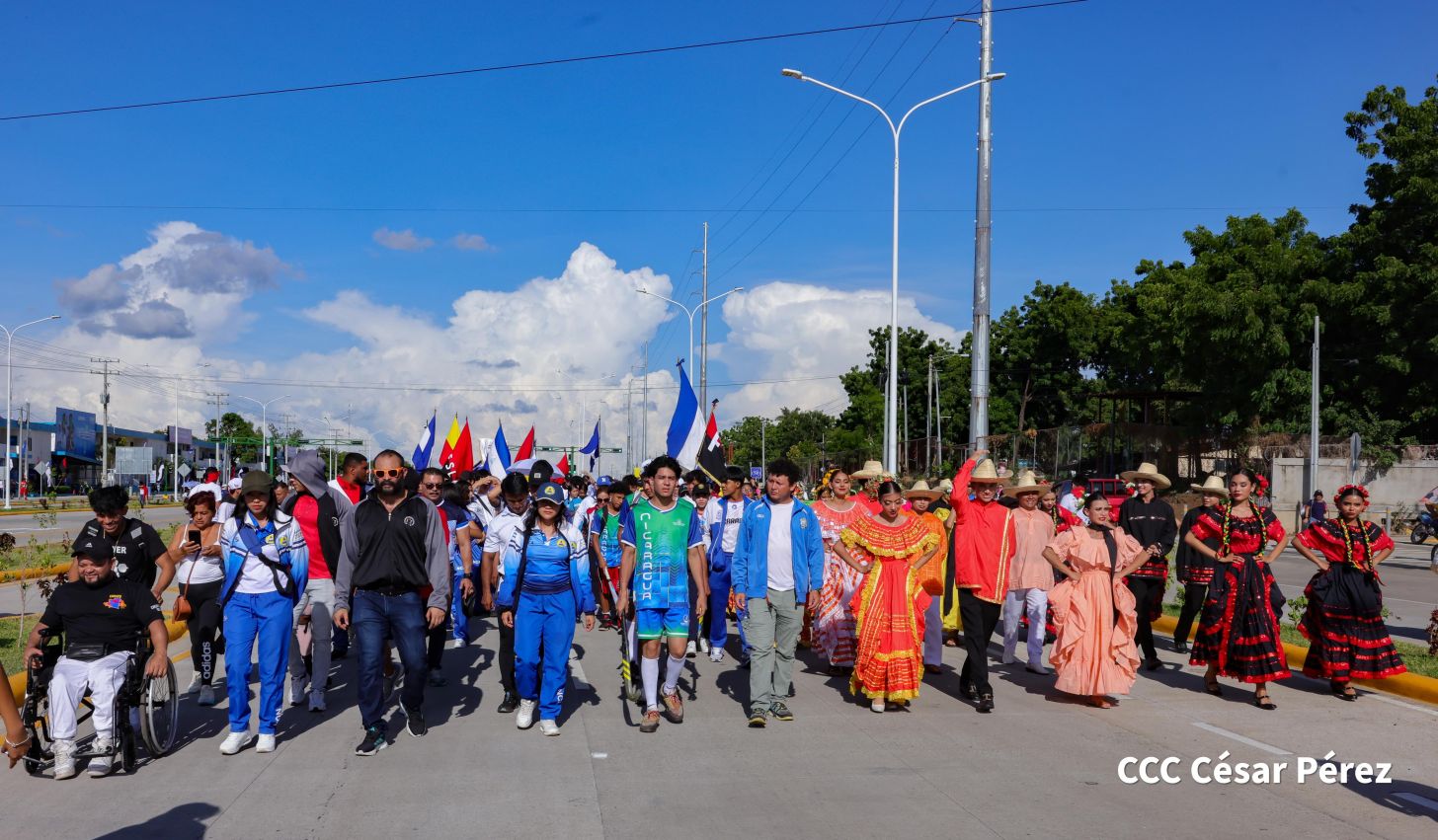 Gobierno de Rosario y Daniel entregan a las familias Primer Tramo de la Pista Héroes de La Insurrección