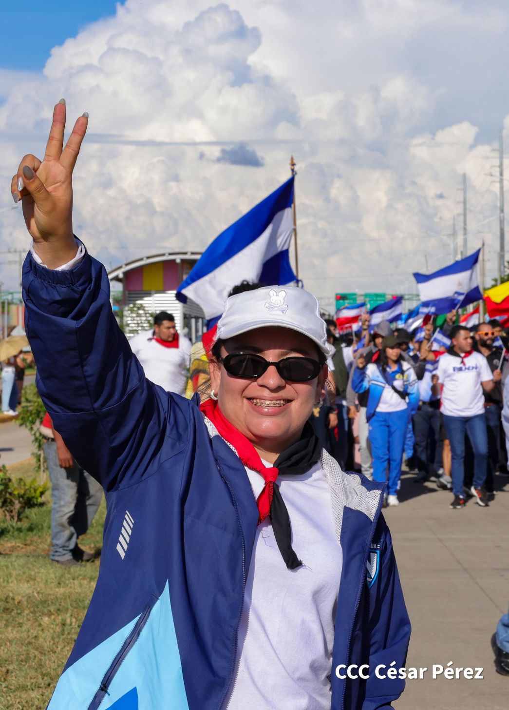 Gobierno de Rosario y Daniel entregan a las familias Primer Tramo de la Pista Héroes de La Insurrección