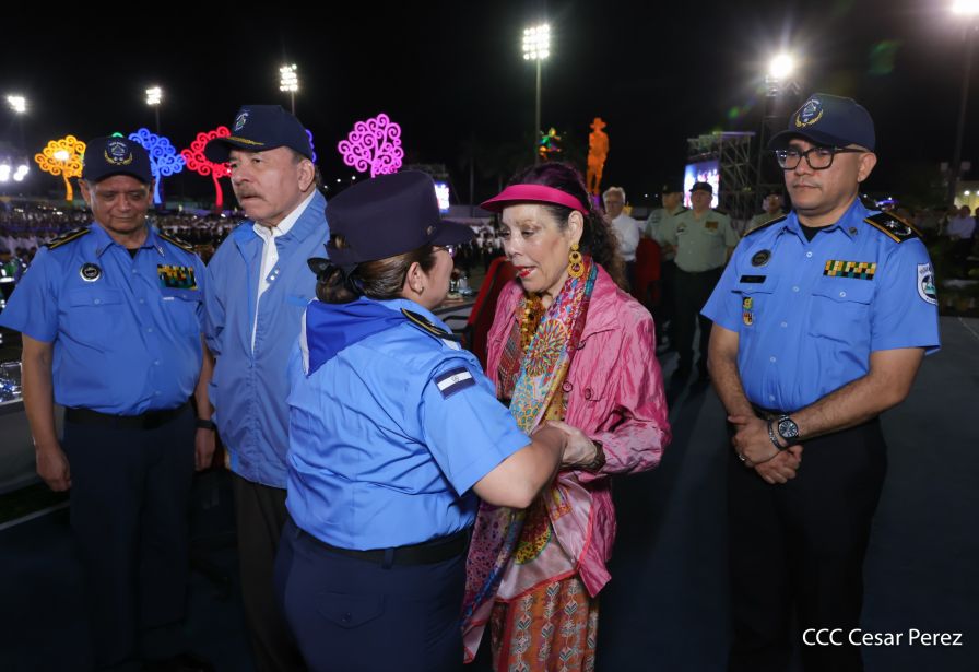 46 aniversario de fundación de la Policía Nacional  