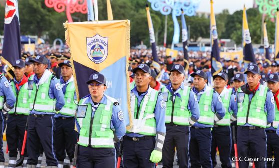 46 aniversario de fundación de la Policía Nacional  