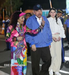 Desfile Policial “Unidad, Fuerza y Victorias” en la Avenida de Bolívar a Chávez