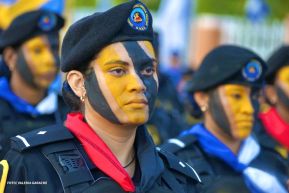 Desfile Policial “Unidad, Fuerza y Victorias” en la Avenida de Bolívar a Chávez