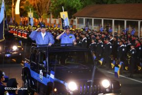 Desfile Policial “Unidad, Fuerza y Victorias” en la Avenida de Bolívar a Chávez