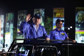 Desfile Policial “Unidad, Fuerza y Victorias” en la Avenida de Bolívar a Chávez