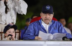 Desfile Policial “Unidad, Fuerza y Victorias” en la Avenida de Bolívar a Chávez