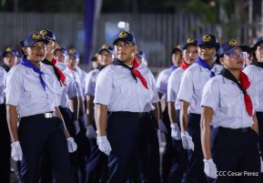 Desfile Policial “Unidad, Fuerza y Victorias” en la Avenida de Bolívar a Chávez