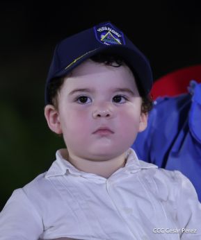 Desfile Policial “Unidad, Fuerza y Victorias” en la Avenida de Bolívar a Chávez