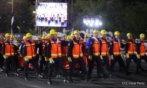 Desfile Policial “Unidad, Fuerza y Victorias” en la Avenida de Bolívar a Chávez