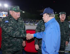 Desfile Policial “Unidad, Fuerza y Victorias” en la Avenida de Bolívar a Chávez