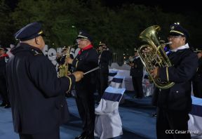 Desfile Policial “Unidad, Fuerza y Victorias” en la Avenida de Bolívar a Chávez