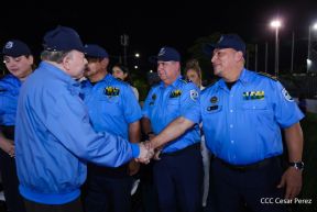 Desfile Policial “Unidad, Fuerza y Victorias” en la Avenida de Bolívar a Chávez