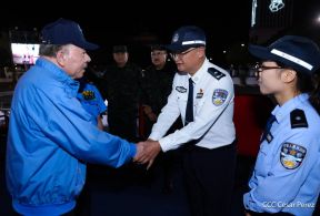 Desfile Policial “Unidad, Fuerza y Victorias” en la Avenida de Bolívar a Chávez