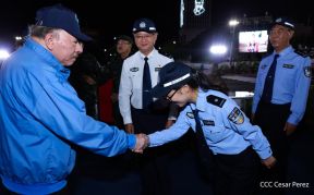 Desfile Policial “Unidad, Fuerza y Victorias” en la Avenida de Bolívar a Chávez