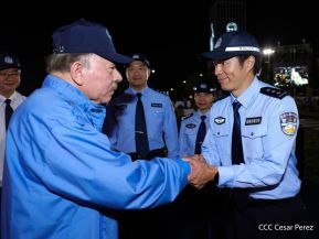 Desfile Policial “Unidad, Fuerza y Victorias” en la Avenida de Bolívar a Chávez