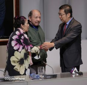 Copresidentes de Nicaragua despiden al Embajador de la República Popular China, Compañero Chen Xi